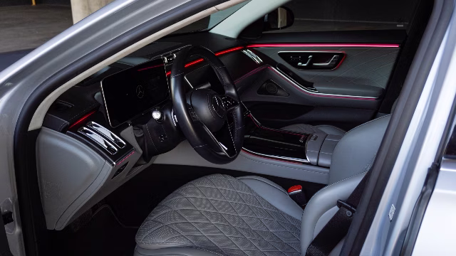 Mercedes-Benz S 350 d 4MATIC (W223) rental in Prague — Masons