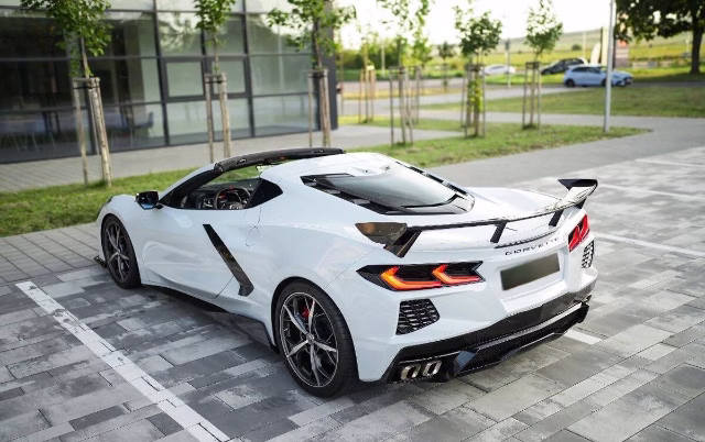 Chevrolet Corvette C8 rental in Prague — Masons