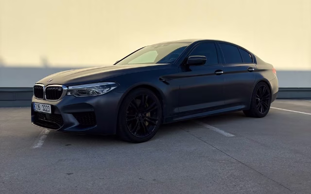 BMW M5 Competition Manhart rental in Prague — Masons