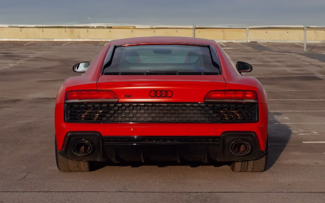 Audi R8 V10 RWD rental in Prague — Masons