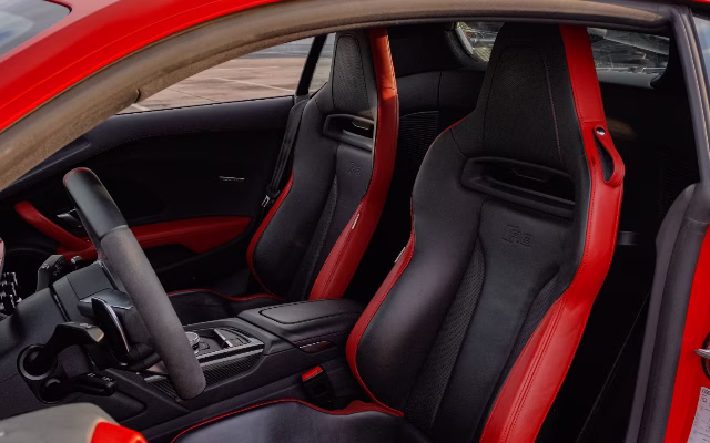 Audi R8 V10 RWD rental in Prague — Masons