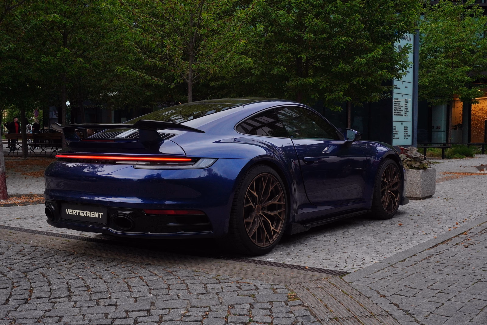Porsche 911 Carrera RWD — fotografie 2