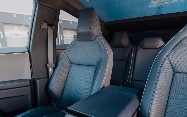 Tesla Cybertruck rental in Prague — Masons