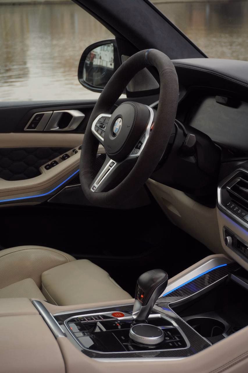 BMW X5 M Competition F95 — fotografie 3